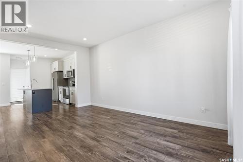 966 Mcfaull Manor, Saskatoon, SK - Indoor Photo Showing Kitchen
