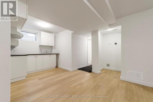 3309 Jolliffe Avenue, Mississauga, ON - Indoor