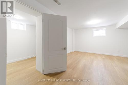 3309 Jolliffe Avenue, Mississauga, ON - Indoor