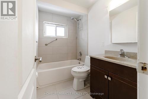 3309 Jolliffe Avenue, Mississauga, ON - Indoor Photo Showing Bathroom