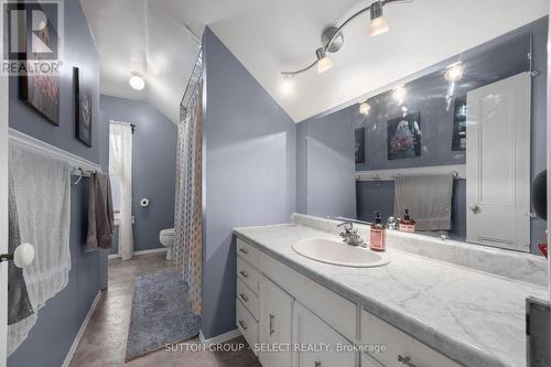 147 St Andrews Street, West Perth (Mitchell), ON - Indoor Photo Showing Bathroom