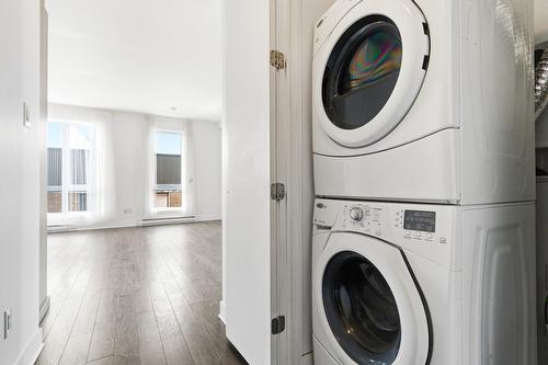 Rangement - 405-2335 Av. Bennett, Montréal (Mercier/Hochelaga-Maisonneuve), QC - Indoor Photo Showing Laundry Room