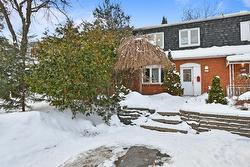 827 Rue Dubuisson  Longueuil (Le Vieux-Longueuil), QC J4L 2S8