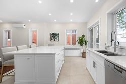 4057 Av. Madison  Montréal (Côte-Des-Neiges/Notre-Dame-De-Grâce), QC H4B 2T8