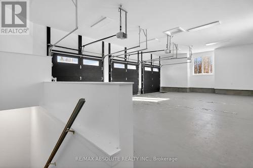 989 William Mooney Road, Ottawa, ON - 