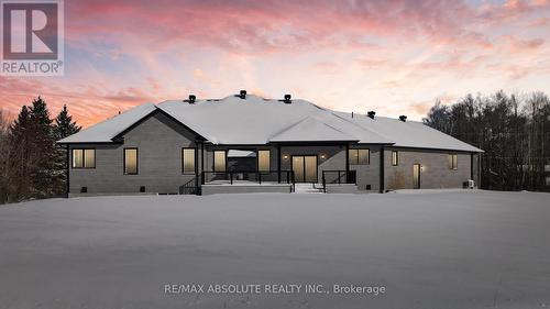 989 William Mooney Road, Ottawa, ON - Outdoor