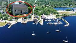 17 George Street  Shelburne, NS B0T 1W0