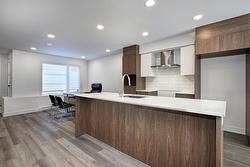 3193A Rue Roger  Sainte-Marthe-Sur-Le-Lac, QC J0N 1P0