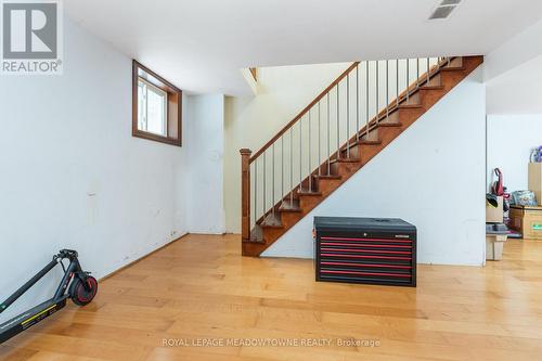 9341 Sideroad 9, Erin, ON - Indoor Photo Showing Other Room