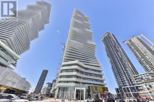 6005 - 3900 CONFEDERATION PARKWAY  Mississauga (City Centre), ON L5B 0M3