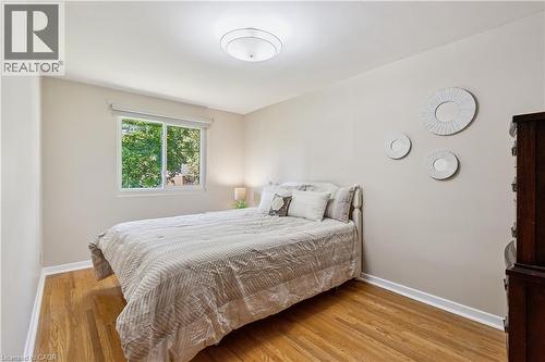 871 Francis Road, Burlington, ON - Indoor Photo Showing Bedroom