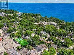 86 KERR STREET  Oakville, ON L6K 3A3