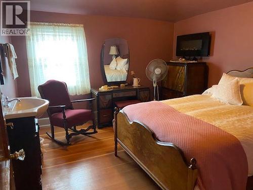 123 Main Street, Kinsella, AB 