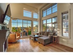 306 16463 64 AVENUE  Surrey, BC V3S 6V7