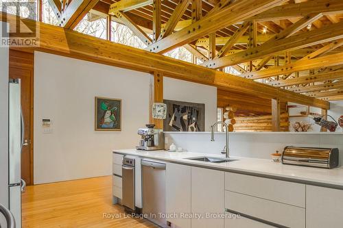 130 Melissa Lane, Tiny, ON - Indoor Photo Showing Kitchen With Double Sink