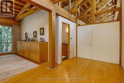 130 Melissa Lane, Tiny, ON - Indoor Photo Showing Other Room