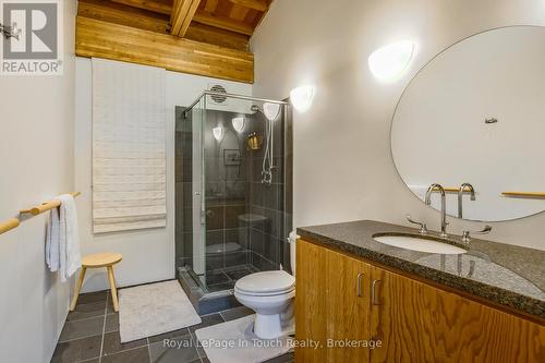 130 Melissa Lane, Tiny, ON - Indoor Photo Showing Bathroom