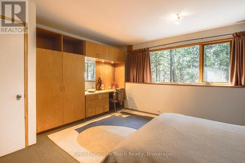 130 Melissa Lane, Tiny, ON - Indoor Photo Showing Other Room