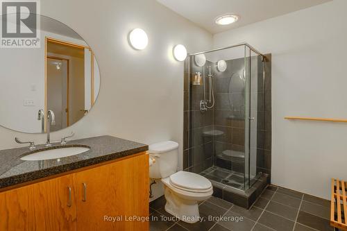 130 Melissa Lane, Tiny, ON - Indoor Photo Showing Bathroom