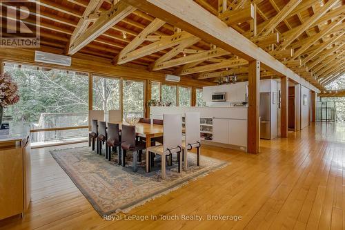 130 Melissa Lane, Tiny, ON - Indoor Photo Showing Dining Room