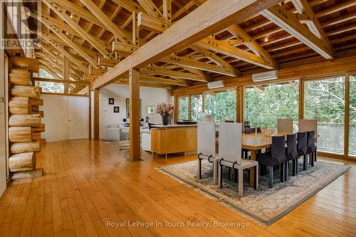 130 Melissa Lane, Tiny, ON - Indoor Photo Showing Dining Room