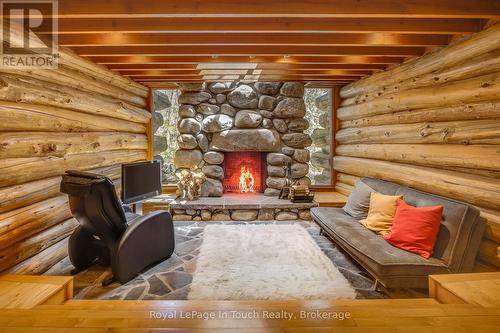 130 Melissa Lane, Tiny, ON - Indoor With Fireplace