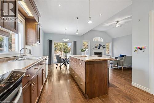 60A Eastview Road, Guelph, ON - Indoor Photo Showing Kitchen