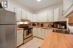 Main Floor - Unit 2 -  Kitchen - 