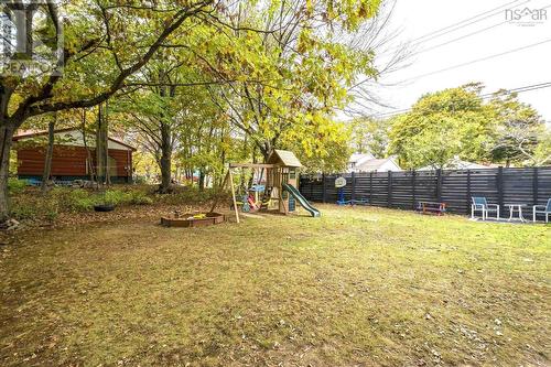 33 Pinehill Road, Dartmouth, NS - Outdoor