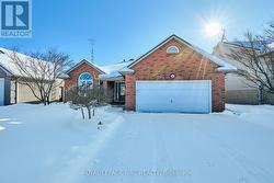 49 CEDAR PARK DRIVE  Welland (N. Welland), ON L3C 7C8