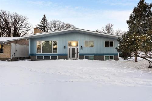 503 River Road  Winnipeg, MB R2M 2R3