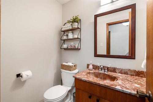 503 River Road, Winnipeg, MB - Indoor Photo Showing Bathroom