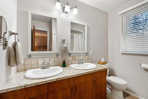 503 River Road, Winnipeg, MB - Indoor Photo Showing Bathroom