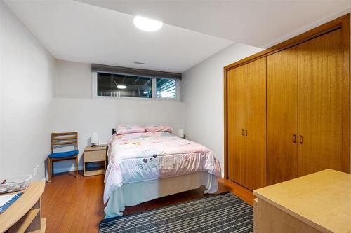 503 River Road, Winnipeg, MB - Indoor Photo Showing Bedroom