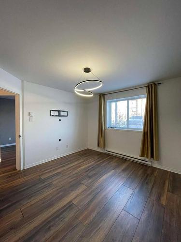 Chambre à coucher - 2-6785 Av. Raoul, Longueuil (Saint-Hubert), QC 