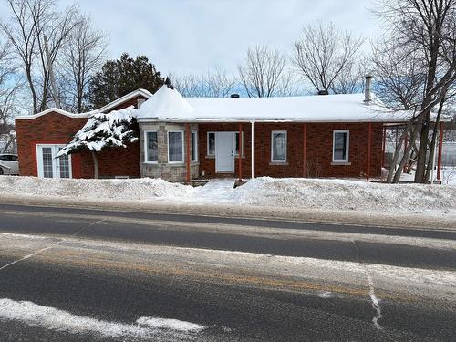 3395 Ch. Ste-Thérèse  Carignan, QC J3L 7V6