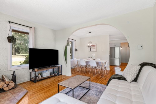 Salon - 3395 Ch. Ste-Thérèse, Carignan, QC - Indoor Photo Showing Living Room
