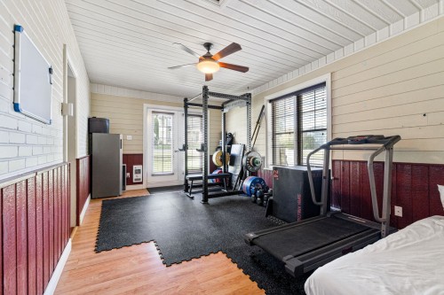 Salle familiale - 3395 Ch. Ste-Thérèse, Carignan, QC -  Photo Showing Gym Room