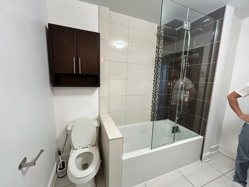 Bathroom - 305-1900 Boul. Angrignon, Montréal (Lasalle), QC - Indoor Photo Showing Bathroom