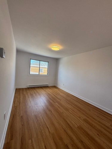 Salon - 4-1976 Rue L.-O.-David, Montréal (Villeray/Saint-Michel/Parc-Extension), QC - Indoor Photo Showing Other Room