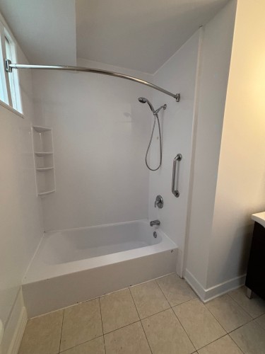 Salle de bains - 4-1976 Rue L.-O.-David, Montréal (Villeray/Saint-Michel/Parc-Extension), QC - Indoor Photo Showing Bathroom