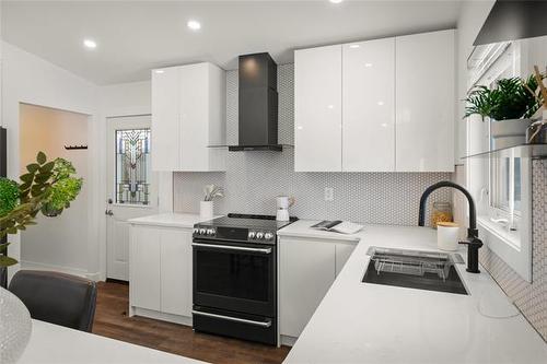 254 Albany St, Winnipeg, MB 