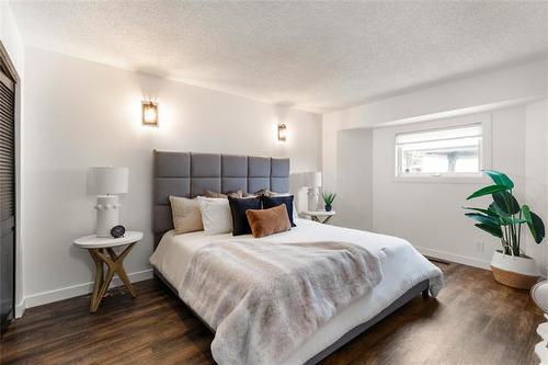 254 Albany St, Winnipeg, MB 