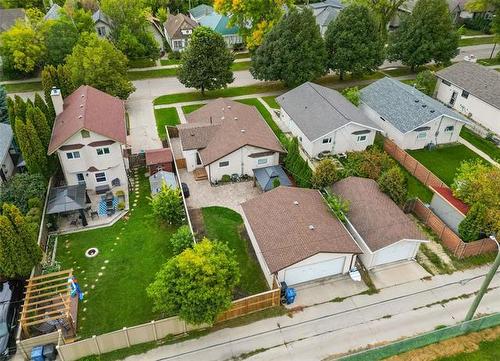 254 Albany St, Winnipeg, MB 