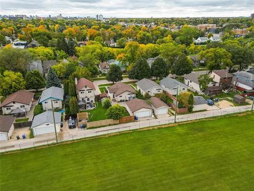 254 Albany St, Winnipeg, MB 