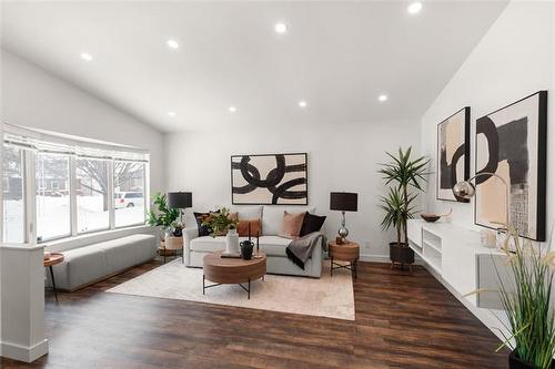 254 Albany St, Winnipeg, MB 