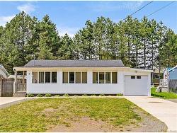 18 Shepody LANE  Pointe-Du-Chêne, NB E4P 5C9