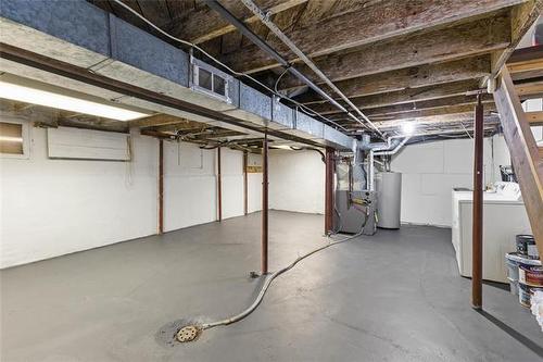 701 Valour Rd, Winnipeg, MB 