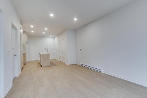 Intérieur - 203-3400 Boul. René-Laennec, Laval (Vimont), QC - Indoor Photo Showing Other Room