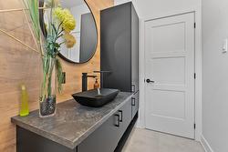 Powder room - 